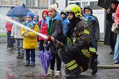 Как не растеряться при запахе дыма: урок от пожарных